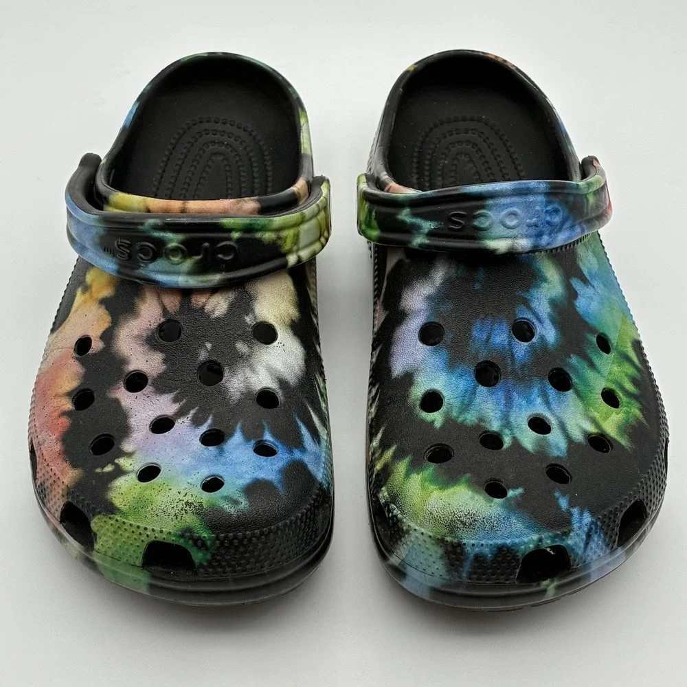 Crocs Classic Black Tie Dye Graphic Clogs Flips Slides Men's 6 Women's 8 - Picture 2 of 8